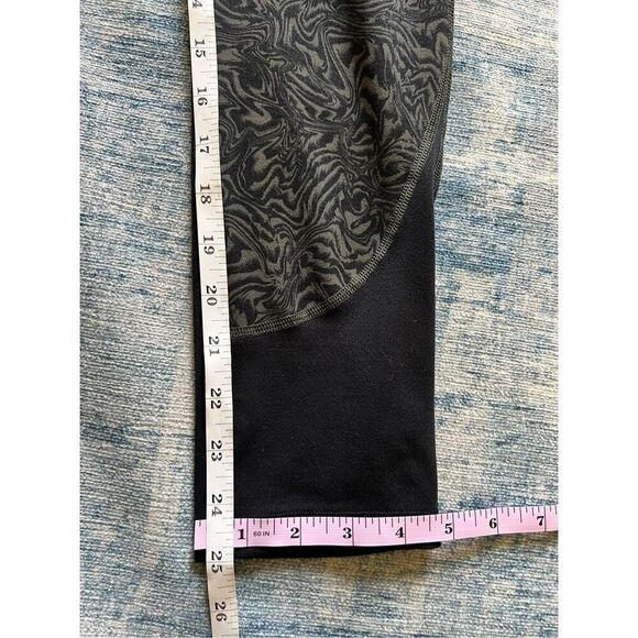 Under Armour Black Gray Green Abstract Marble Print Back Pocket Ankle Legging M - Picture 8 of 8